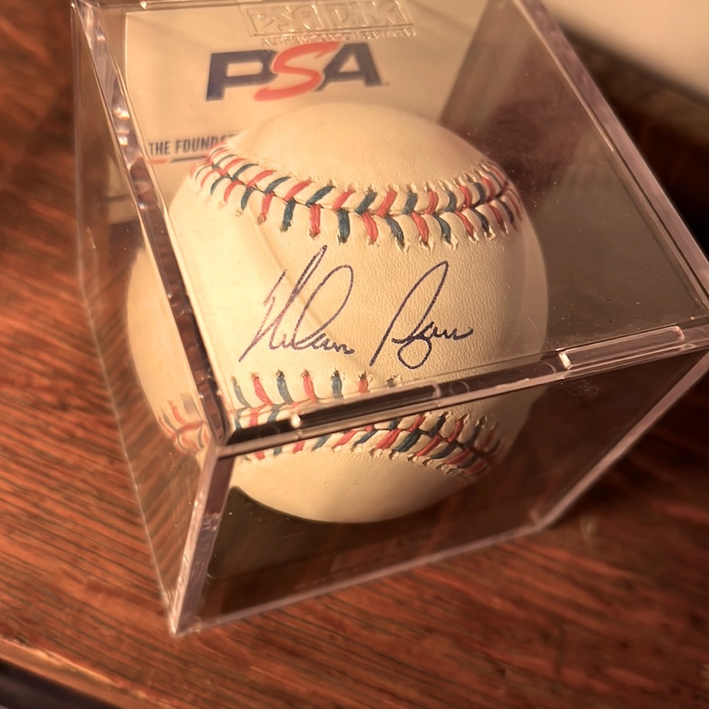 Nolan Ryan signed - Picture 2 of 4